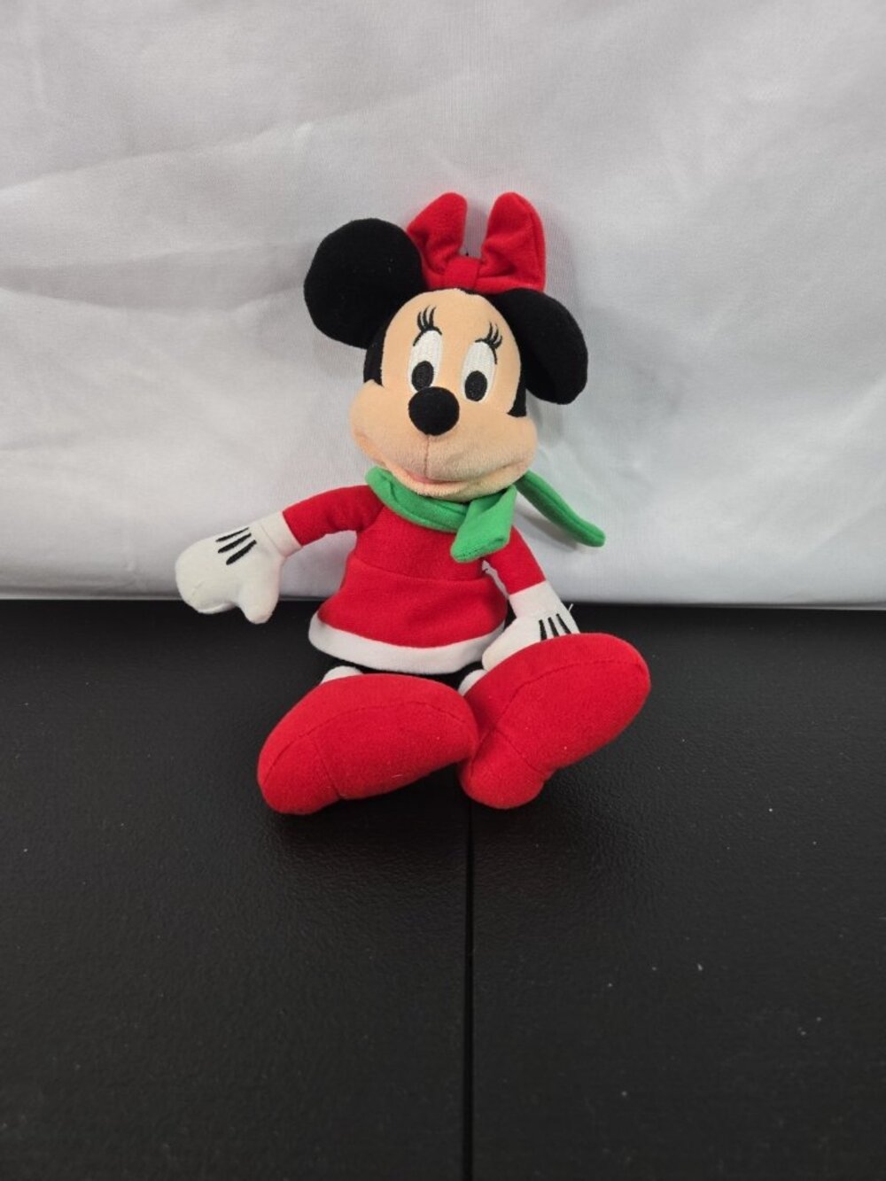 Disney Minnie Mouse Just Play 9" Christmas Plush Toy Stuffed